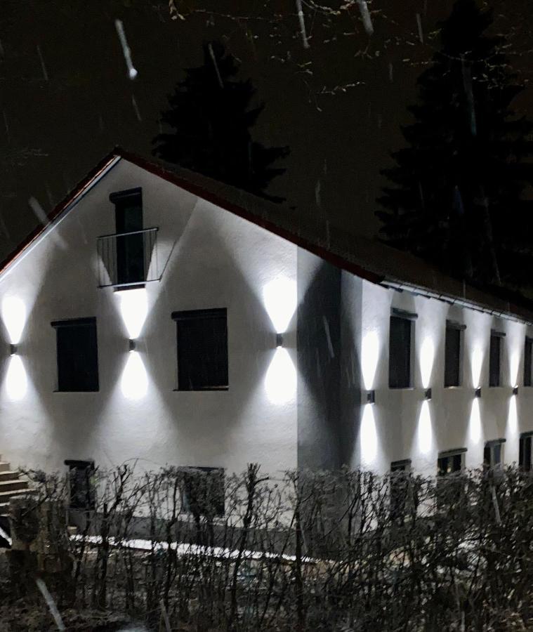 2 Zimmer Wohnung Zur Taegliche Miete Hechingen Exterior photo